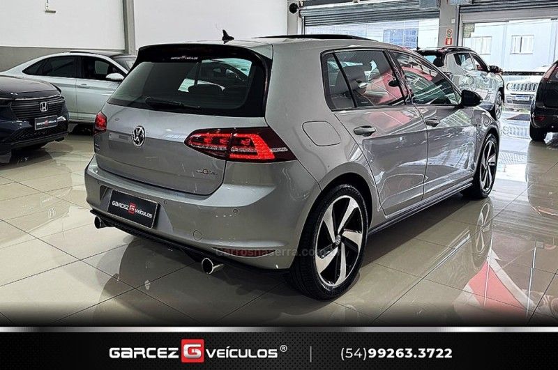 VOLKSWAGEN GOLF 2.0 TSI GTI 16V TURBO 2017/2017 GARCEZ VEÍCULOS BENTO GONÇALVES / Carros no Vale