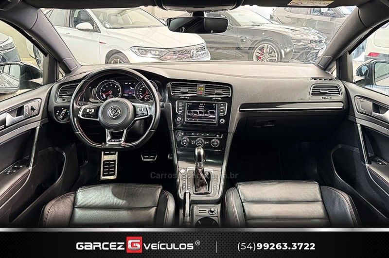 VOLKSWAGEN GOLF 2.0 TSI GTI 16V TURBO 2017/2017 GARCEZ VEÍCULOS BENTO GONÇALVES / Carros no Vale