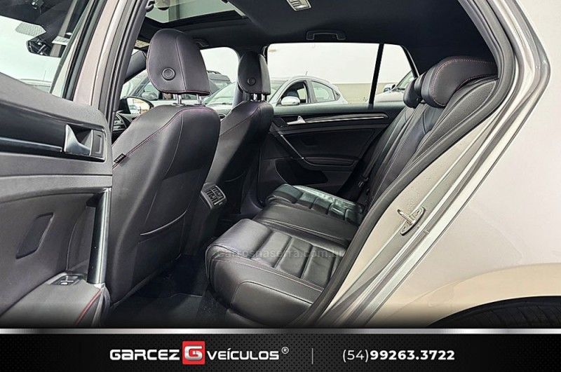 VOLKSWAGEN GOLF 2.0 TSI GTI 16V TURBO 2017/2017 GARCEZ VEÍCULOS BENTO GONÇALVES / Carros no Vale