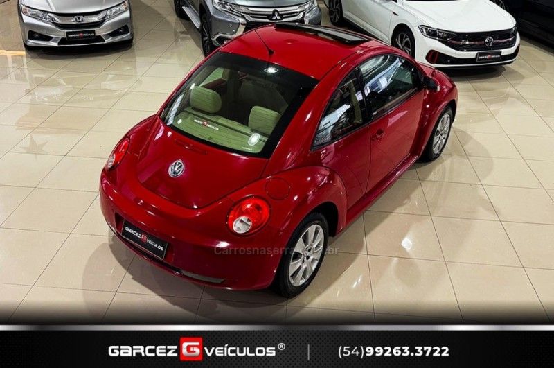 VOLKSWAGEN NEW BEETLE 2.0 MI 8V TIPTRONIC 2009/2010 GARCEZ VEÍCULOS BENTO GONÇALVES / Carros no Vale VOLKSWAGEN NEW BEETLE 2.0 MI 8V TIPTRONIC 2009/2010 GARCEZ VEÍCULOS BENTO GONÇALVES / Carros no Vale