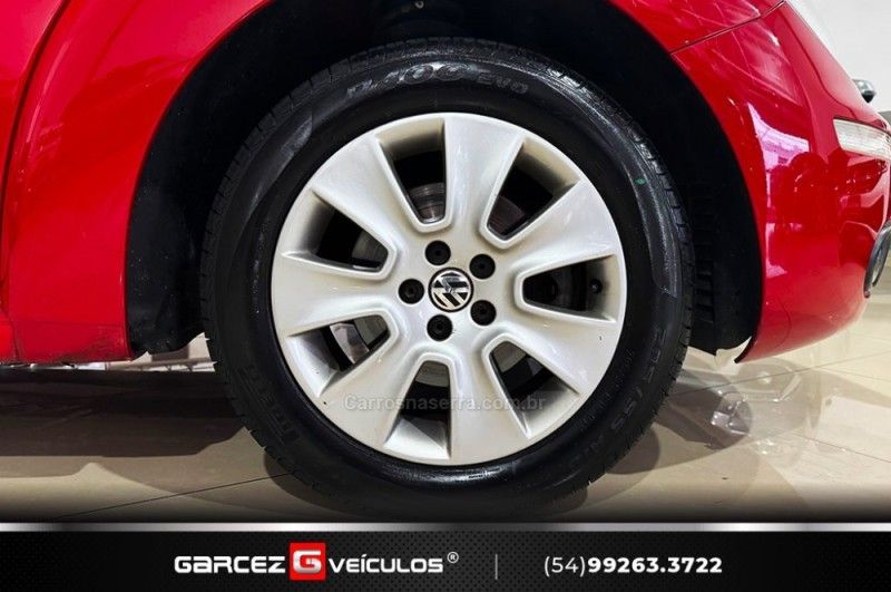 VOLKSWAGEN NEW BEETLE 2.0 MI 8V TIPTRONIC 2009/2010 GARCEZ VEÍCULOS BENTO GONÇALVES / Carros no Vale VOLKSWAGEN NEW BEETLE 2.0 MI 8V TIPTRONIC 2009/2010 GARCEZ VEÍCULOS BENTO GONÇALVES / Carros no Vale