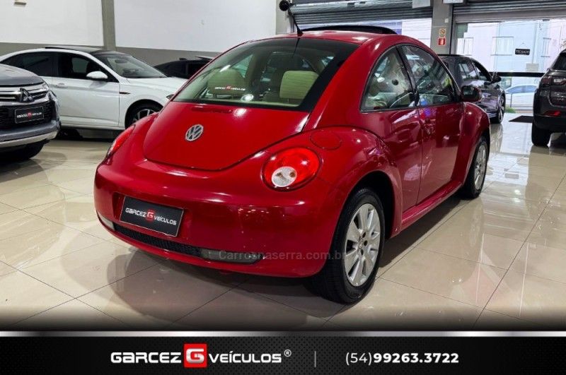VOLKSWAGEN NEW BEETLE 2.0 MI 8V TIPTRONIC 2009/2010 GARCEZ VEÍCULOS BENTO GONÇALVES / Carros no Vale VOLKSWAGEN NEW BEETLE 2.0 MI 8V TIPTRONIC 2009/2010 GARCEZ VEÍCULOS BENTO GONÇALVES / Carros no Vale