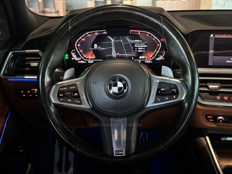 BMW 320I 2.0 M SPORT 16V TURBO 2021/2021 GRIFFCAR MULTIMARCAS DOIS IRMÃOS / Carros no Vale