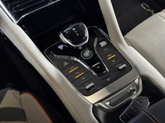 BYD SONG PLUS 1.5 PREMIUM 16V HÍBRIDO 2024/2024 GRIFFCAR MULTIMARCAS DOIS IRMÃOS / Carros no Vale