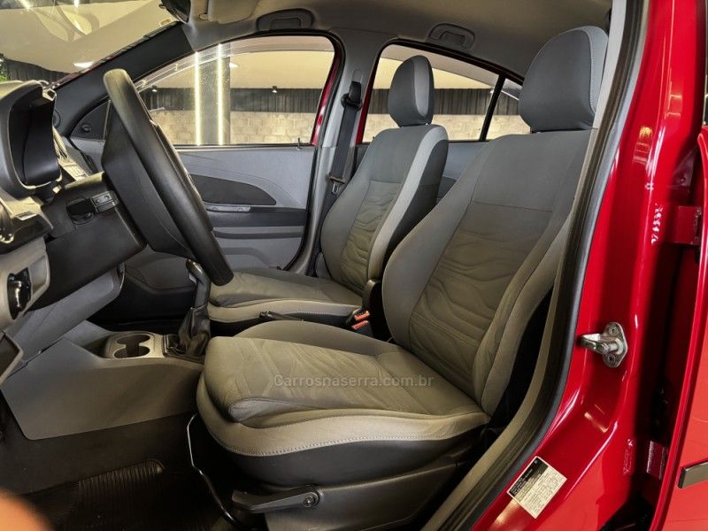 CHEVROLET AGILE 1.4 MPFI LT 8V 2012/2013 GRIFFCAR MULTIMARCAS DOIS IRMÃOS / Carros no Vale CHEVROLET AGILE 1.4 MPFI LT 8V 2012/2013 GRIFFCAR MULTIMARCAS DOIS IRMÃOS / Carros no Vale