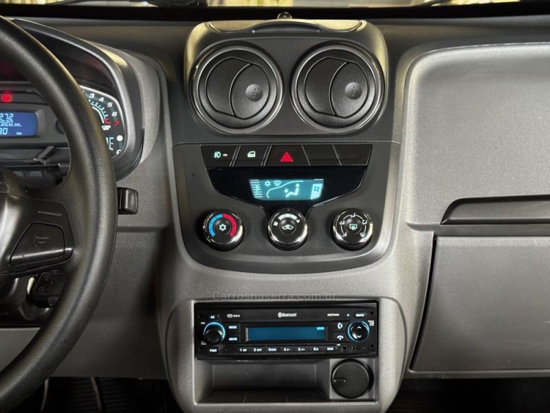 CHEVROLET AGILE 1.4 MPFI LT 8V 2012/2013 GRIFFCAR MULTIMARCAS DOIS IRMÃOS / Carros no Vale CHEVROLET AGILE 1.4 MPFI LT 8V 2012/2013 GRIFFCAR MULTIMARCAS DOIS IRMÃOS / Carros no Vale