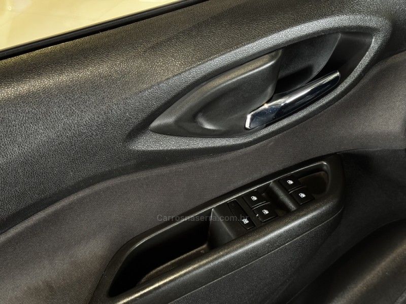 CHEVROLET PRISMA 1.4 MPFI LTZ 8V 2018/2019 GRIFFCAR MULTIMARCAS DOIS IRMÃOS / Carros no Vale CHEVROLET PRISMA 1.4 MPFI LTZ 8V 2018/2019 GRIFFCAR MULTIMARCAS DOIS IRMÃOS / Carros no Vale