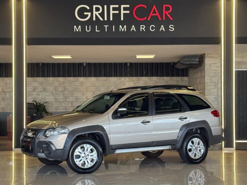 FIAT PALIO 1.8 MPI ADVENTURE LOCKER WEEKEND 16V 2011/2012 GRIFFCAR MULTIMARCAS DOIS IRMÃOS / Carros no Vale
