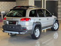FIAT PALIO 1.8 MPI ADVENTURE LOCKER WEEKEND 16V 2011/2012 GRIFFCAR MULTIMARCAS DOIS IRMÃOS / Carros no Vale
