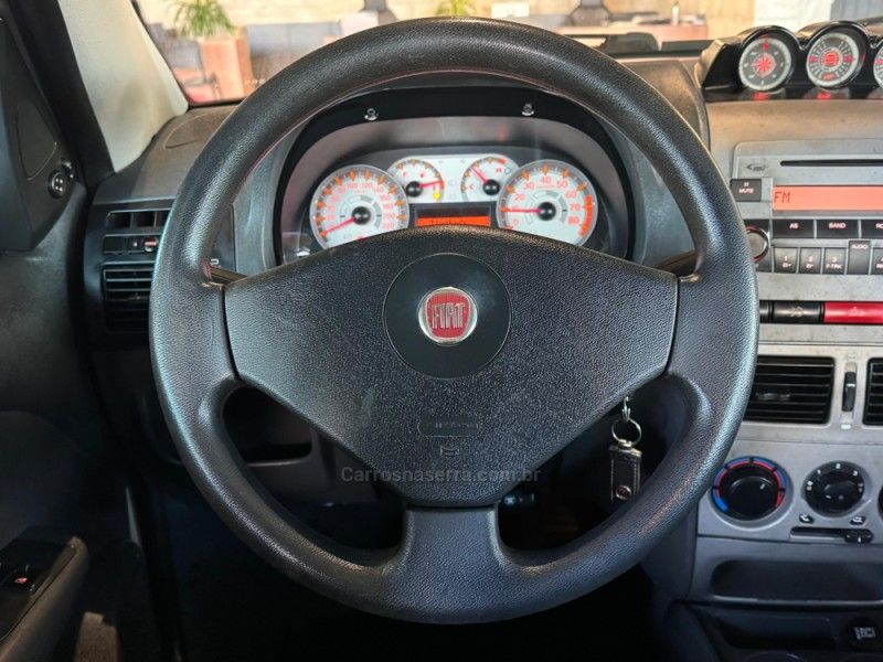 FIAT PALIO 1.8 MPI ADVENTURE LOCKER WEEKEND 16V 2011/2012 GRIFFCAR MULTIMARCAS DOIS IRMÃOS / Carros no Vale