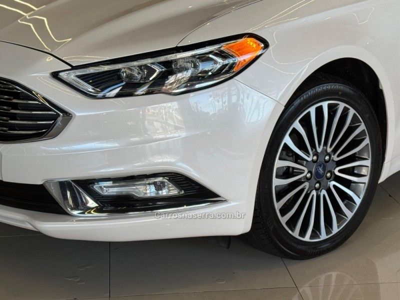 FORD FUSION 2.0 TITANIUM FWD 16V 2017/2018 GRIFFCAR MULTIMARCAS DOIS IRMÃOS / Carros no Vale FORD FUSION 2.0 TITANIUM FWD 16V 2017/2018 GRIFFCAR MULTIMARCAS DOIS IRMÃOS / Carros no Vale