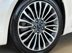 FORD FUSION 2.0 TITANIUM FWD 16V 2017/2018 GRIFFCAR MULTIMARCAS DOIS IRMÃOS / Carros no Vale
