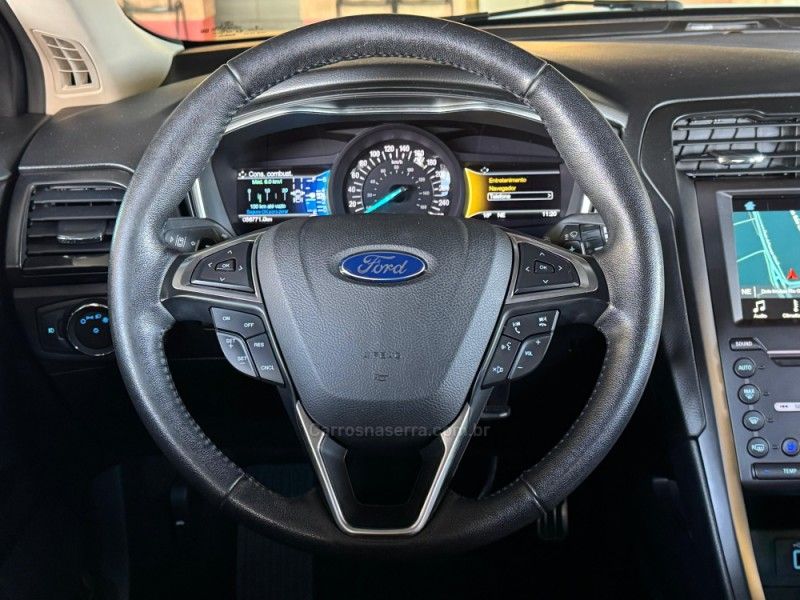 FORD FUSION 2.0 TITANIUM FWD 16V 2017/2018 GRIFFCAR MULTIMARCAS DOIS IRMÃOS / Carros no Vale FORD FUSION 2.0 TITANIUM FWD 16V 2017/2018 GRIFFCAR MULTIMARCAS DOIS IRMÃOS / Carros no Vale