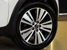 KIA SPORTAGE 2.0 LX 4X2 16V 2014/2014 GRIFFCAR MULTIMARCAS DOIS IRMÃOS / Carros no Vale