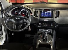 KIA SPORTAGE 2.0 LX 4X2 16V 2014/2014 GRIFFCAR MULTIMARCAS DOIS IRMÃOS / Carros no Vale