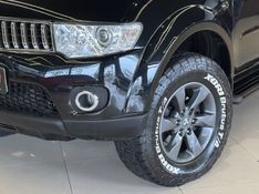 MITSUBISHI PAJERO DAKAR 3.2 4X4 16V TURBO INTERCOOLER 2012/2013 GRIFFCAR MULTIMARCAS DOIS IRMÃOS / Carros no Vale