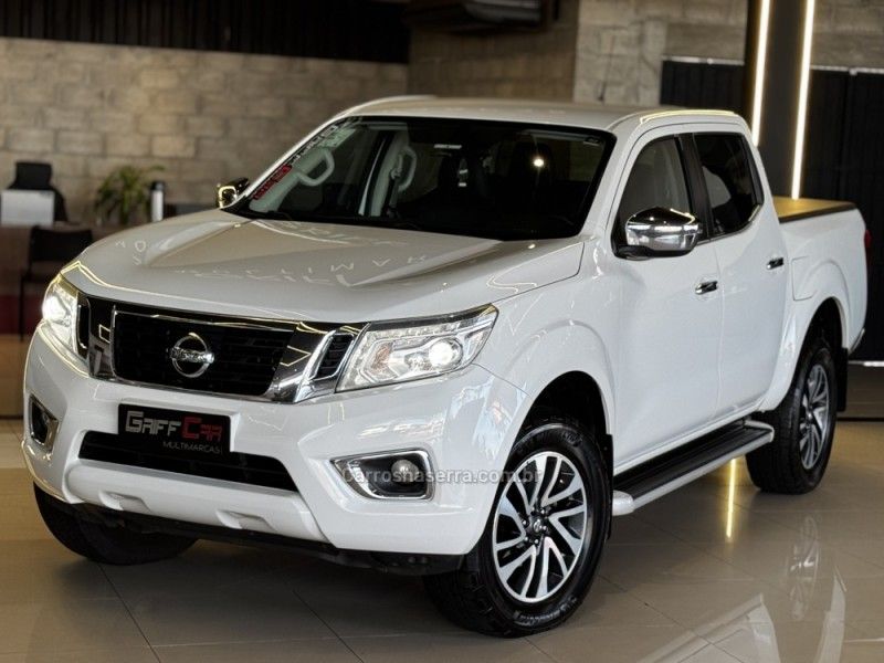 NISSAN FRONTIER 2.3 XE 4X4 CD BI TURBO 2021/2021 GRIFFCAR MULTIMARCAS DOIS IRMÃOS / Carros no Vale NISSAN FRONTIER 2.3 XE 4X4 CD BI TURBO 2021/2021 GRIFFCAR MULTIMARCAS DOIS IRMÃOS / Carros no Vale