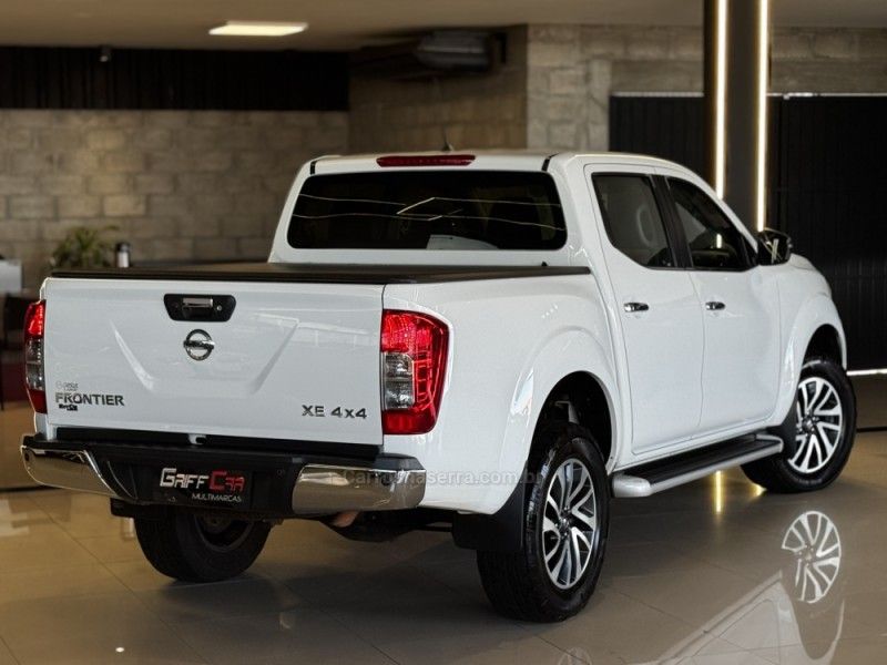 NISSAN FRONTIER 2.3 XE 4X4 CD BI TURBO 2021/2021 GRIFFCAR MULTIMARCAS DOIS IRMÃOS / Carros no Vale NISSAN FRONTIER 2.3 XE 4X4 CD BI TURBO 2021/2021 GRIFFCAR MULTIMARCAS DOIS IRMÃOS / Carros no Vale