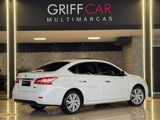 NISSAN SENTRA 2.0 SL 16V 2014/2015 GRIFFCAR MULTIMARCAS DOIS IRMÃOS / Carros no Vale