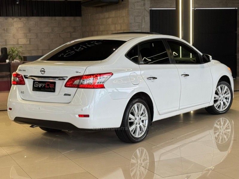 NISSAN SENTRA 2.0 SL 16V 2014/2015 GRIFFCAR MULTIMARCAS DOIS IRMÃOS / Carros no Vale NISSAN SENTRA 2.0 SL 16V 2014/2015 GRIFFCAR MULTIMARCAS DOIS IRMÃOS / Carros no Vale