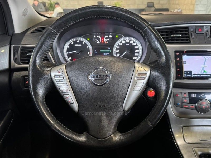 NISSAN SENTRA 2.0 SL 16V 2014/2015 GRIFFCAR MULTIMARCAS DOIS IRMÃOS / Carros no Vale NISSAN SENTRA 2.0 SL 16V 2014/2015 GRIFFCAR MULTIMARCAS DOIS IRMÃOS / Carros no Vale