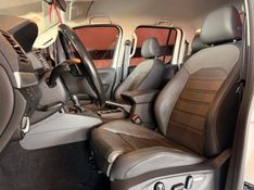 VOLKSWAGEN AMAROK 2.0 HIGHLINE 4X4 CD 16V TURBO INTERCOOLER 2020/2020 GRIFFCAR MULTIMARCAS DOIS IRMÃOS / Carros no Vale