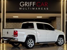 VOLKSWAGEN AMAROK 2.0 HIGHLINE 4X4 CD 16V TURBO INTERCOOLER 2020/2020 GRIFFCAR MULTIMARCAS DOIS IRMÃOS / Carros no Vale