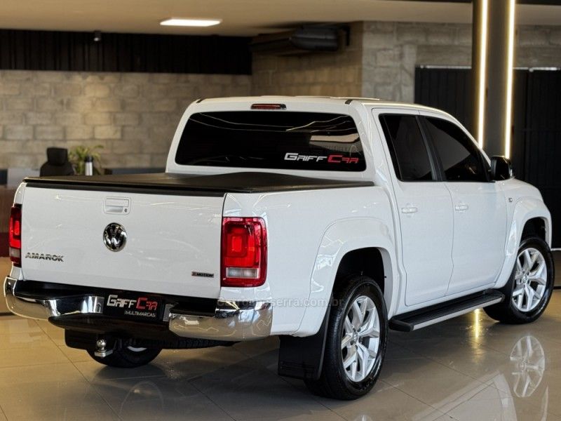 VOLKSWAGEN AMAROK 2.0 HIGHLINE 4X4 CD 16V TURBO INTERCOOLER 2020/2020 GRIFFCAR MULTIMARCAS DOIS IRMÃOS / Carros no Vale
