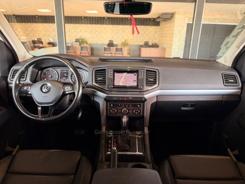 VOLKSWAGEN AMAROK 2.0 HIGHLINE 4X4 CD 16V TURBO INTERCOOLER 2020/2020 GRIFFCAR MULTIMARCAS DOIS IRMÃOS / Carros no Vale
