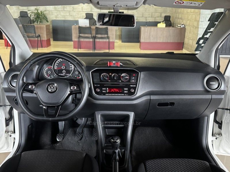 VOLKSWAGEN UP 1.0 TSI MOVE UP 12V 2019/2019 GRIFFCAR MULTIMARCAS DOIS IRMÃOS / Carros no Vale VOLKSWAGEN UP 1.0 TSI MOVE UP 12V 2019/2019 GRIFFCAR MULTIMARCAS DOIS IRMÃOS / Carros no Vale