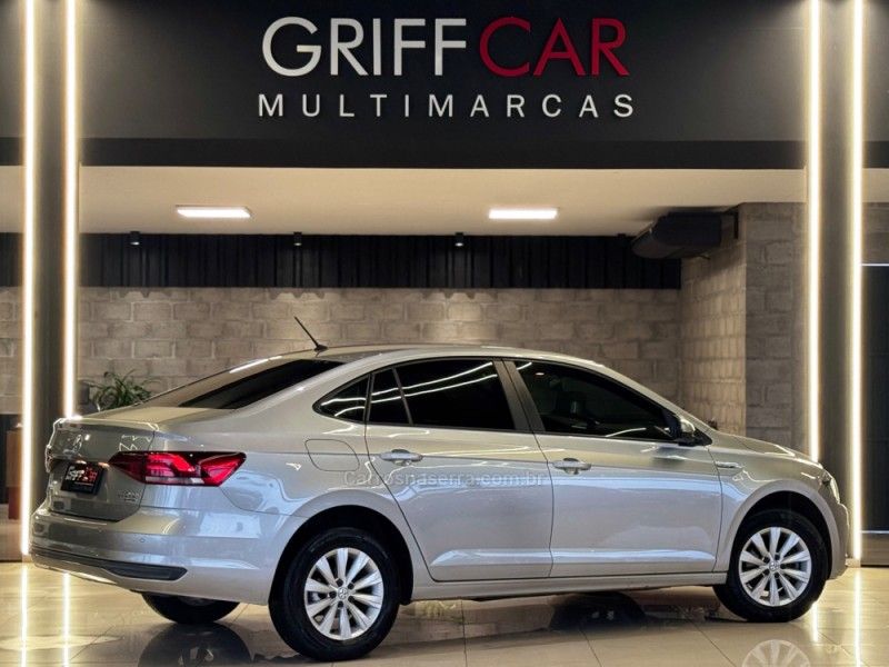 VOLKSWAGEN VIRTUS 1.0 200 TSI COMFORTLINE 2019/2019 GRIFFCAR MULTIMARCAS DOIS IRMÃOS / Carros no Vale