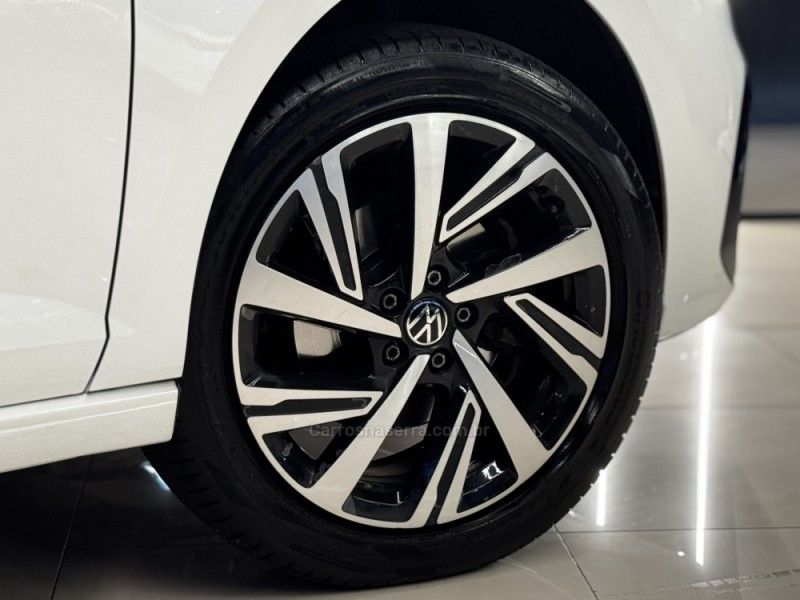 VOLKSWAGEN VIRTUS 1.0 200 TSI HIGHLINE 2023/2024 GRIFFCAR MULTIMARCAS DOIS IRMÃOS / Carros no Vale VOLKSWAGEN VIRTUS 1.0 200 TSI HIGHLINE 2023/2024 GRIFFCAR MULTIMARCAS DOIS IRMÃOS / Carros no Vale