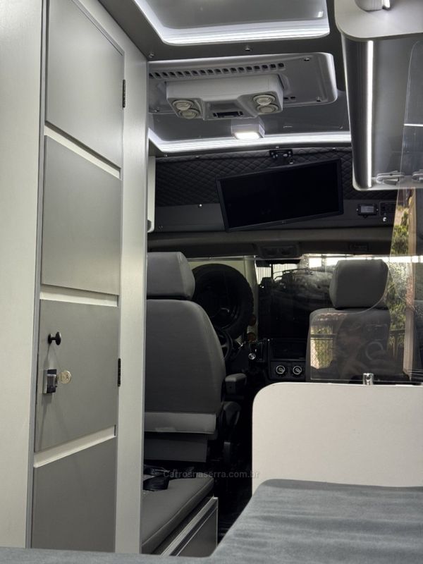 FIAT DUCATO 2.2 CARGO 9 16V TURBO 2024/2025 KASPER VEÍCULOS DOIS IRMÃOS / Carros no Vale FIAT DUCATO 2.2 CARGO 9 16V TURBO 2024/2025 KASPER VEÍCULOS DOIS IRMÃOS / Carros no Vale