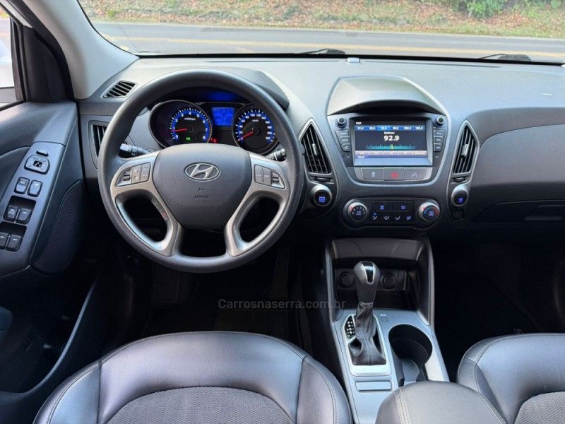 HYUNDAI IX35 2.0 GL 4X2 16V 2019/2020 KASPER VEÍCULOS DOIS IRMÃOS / Carros no Vale