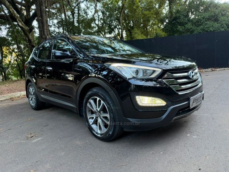 HYUNDAI SANTA FÉ 3.3 MPFI 4X4 7 LUGARES V6 270CV 2013/2014 KASPER VEÍCULOS DOIS IRMÃOS / Carros no Vale HYUNDAI SANTA FÉ 3.3 MPFI 4X4 7 LUGARES V6 270CV 2013/2014 KASPER VEÍCULOS DOIS IRMÃOS / Carros no Vale