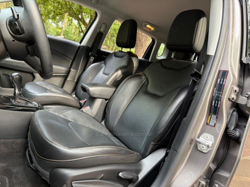 JEEP COMPASS 2.0 16V NIGHT EAGLE 2021/2021 KASPER VEÍCULOS DOIS IRMÃOS / Carros no Vale JEEP COMPASS 2.0 16V NIGHT EAGLE 2021/2021 KASPER VEÍCULOS DOIS IRMÃOS / Carros no Vale