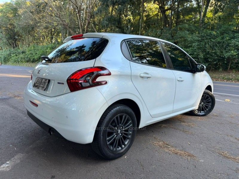 PEUGEOT 208 1.2 ALLURE 12V 2018/2018 KASPER VEÍCULOS DOIS IRMÃOS / Carros no Vale