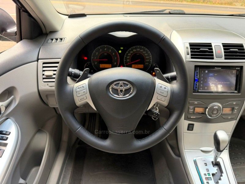 TOYOTA COROLLA 2.0 XEI 16V 2011/2012 KASPER VEÍCULOS DOIS IRMÃOS / Carros no Vale