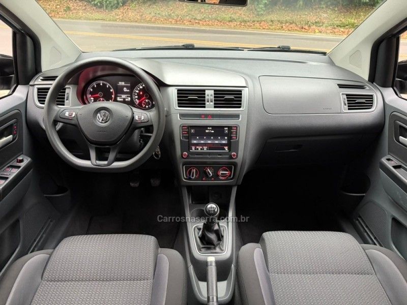 VOLKSWAGEN FOX 1.6 CONNECT 8V 2018/2019 KASPER VEÍCULOS DOIS IRMÃOS / Carros no Vale VOLKSWAGEN FOX 1.6 CONNECT 8V 2018/2019 KASPER VEÍCULOS DOIS IRMÃOS / Carros no Vale