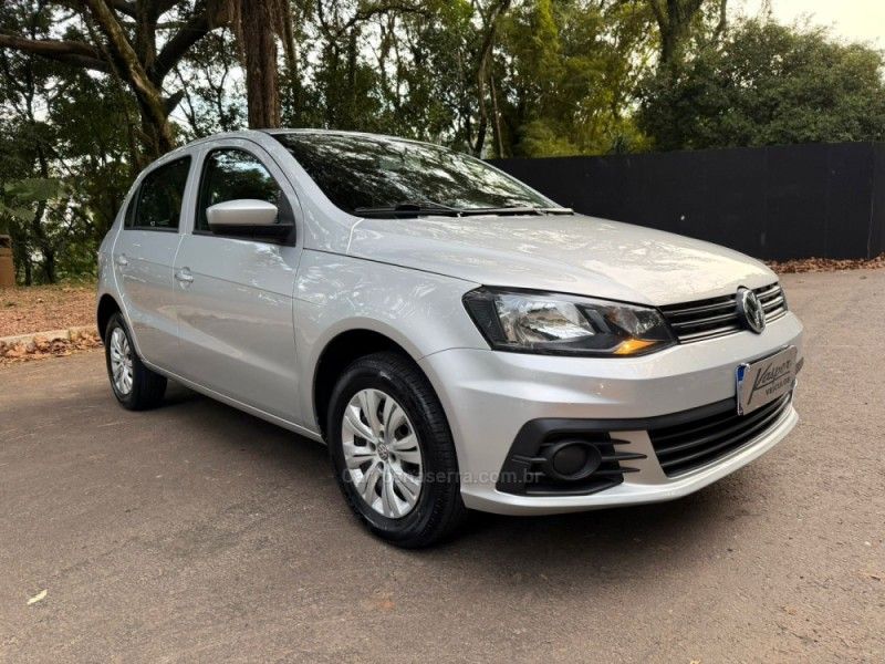 VOLKSWAGEN GOL 1.0 12V MPI TOTALFLEX TRENDLINE 2018/2018 KASPER VEÍCULOS DOIS IRMÃOS / Carros no Vale