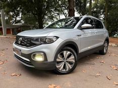 VOLKSWAGEN T-CROSS 1.4 HIGHLINE TSI 16V 2019/2020 KASPER VEÍCULOS DOIS IRMÃOS / Carros no Vale
