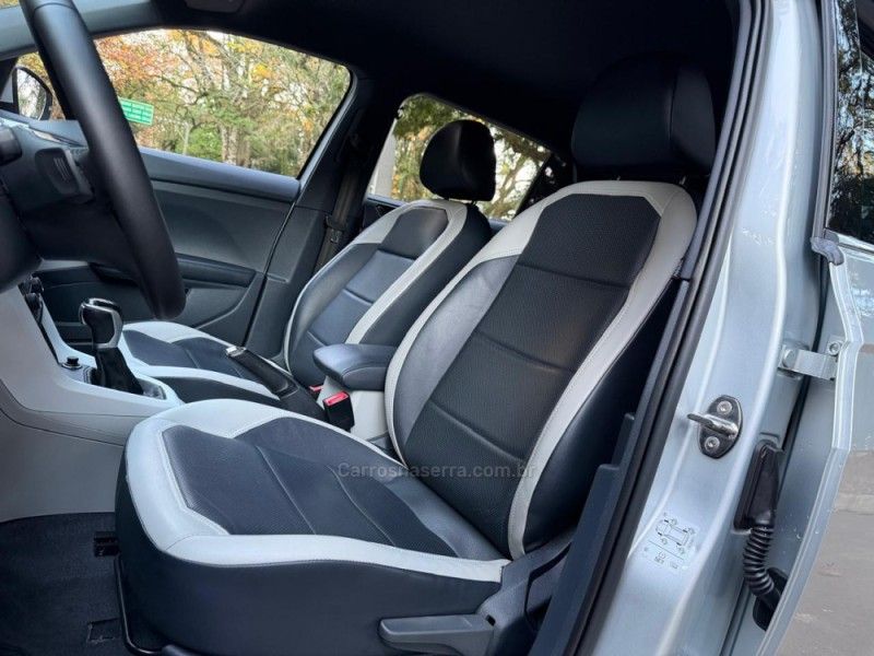 VOLKSWAGEN T-CROSS 1.4 HIGHLINE TSI 16V 2019/2020 KASPER VEÍCULOS DOIS IRMÃOS / Carros no Vale VOLKSWAGEN T-CROSS 1.4 HIGHLINE TSI 16V 2019/2020 KASPER VEÍCULOS DOIS IRMÃOS / Carros no Vale
