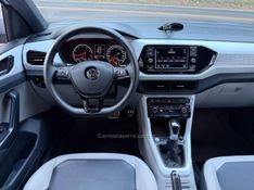 VOLKSWAGEN T-CROSS 1.4 HIGHLINE TSI 16V 2019/2020 KASPER VEÍCULOS DOIS IRMÃOS / Carros no Vale