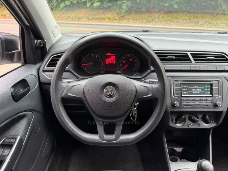 VOLKSWAGEN VOYAGE 1.0 12V MPI TOTALFLEX TRENDLINE 2022/2023 KASPER VEÍCULOS DOIS IRMÃOS / Carros no Vale