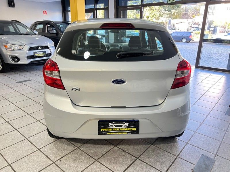 FORD KA 1.0 SE 12V 2017/2017 PRIME MULTIMARCAS CAXIAS DO SUL / Carros no Vale