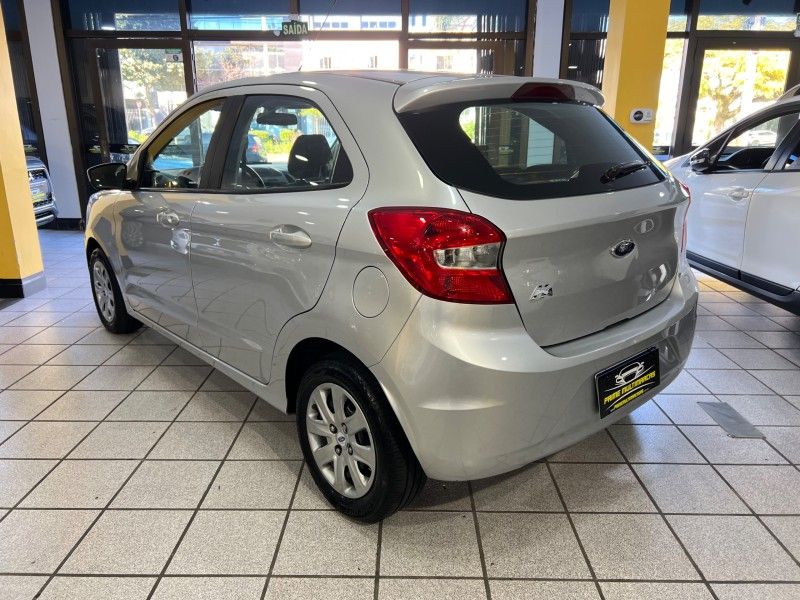 FORD KA 1.0 SE 12V 2017/2017 PRIME MULTIMARCAS CAXIAS DO SUL / Carros no Vale