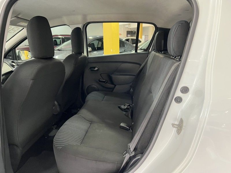RENAULT SANDERO 1.0 AUTHENTIQUE 12V 2018/2019 PRIME MULTIMARCAS CAXIAS DO SUL / Carros no Vale