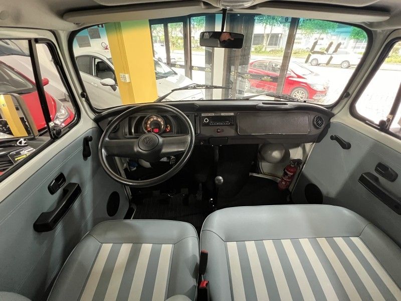 VOLKSWAGEN KOMBI 1.4 LAST EDITION 8V 2014/2014 PRIME MULTIMARCAS CAXIAS DO SUL / Carros no Vale VOLKSWAGEN KOMBI 1.4 LAST EDITION 8V 2014/2014 PRIME MULTIMARCAS CAXIAS DO SUL / Carros no Vale