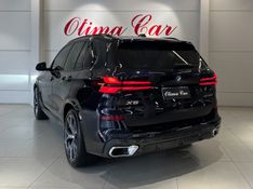 BMW X5 3.0 XDRIVE50E TURBO M SPORT HÍBRIDO 2023/2024 ÓTIMA CAR FLORES DA CUNHA / Carros no Vale