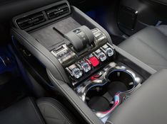 DENZA B5 1.5 PHEV 16V 31.8 KW HÍBRIDO 2026/2027 ÓTIMA CAR FLORES DA CUNHA / Carros no Vale
